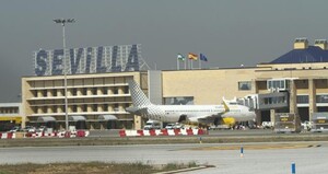 Aeropuerto Sevilla teléfono atención al cliente